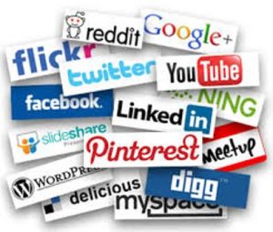 different types of social media websites (platforms)